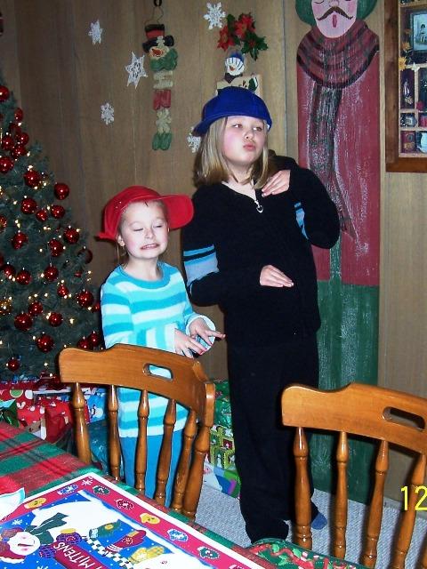 100_3395.JPG - Syd & Kait with some new rap ...?