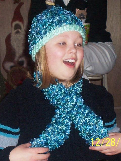 100_3405.JPG - Kaitlyn modeling her hat & scarf.