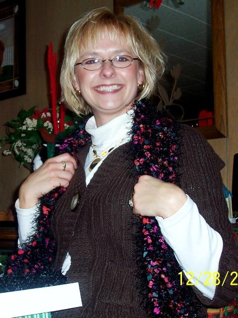 100_3416.JPG - The Wilbur girls will be warm - Joy got a scarf too!