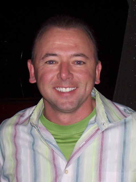 100_3135.JPG - Here's Dennis Murphy without his "Kenny Chesney" Tennessee Vols hat.