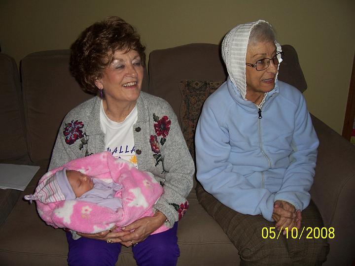 100_3618.JPG - Macie with great-grandma Sharon and Barb.