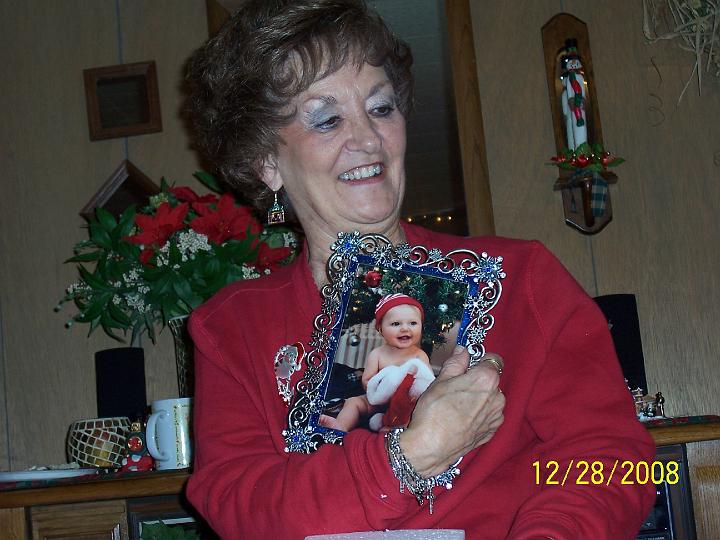 100_4432.JPG - Sharon got a Christmas photo of Macie.