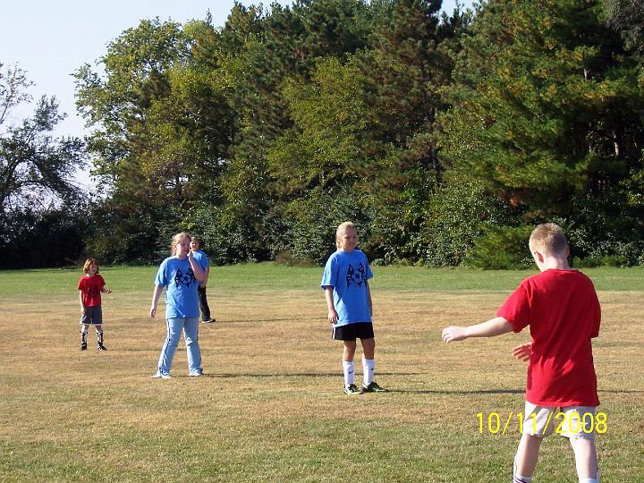 100_4064.JPG - Ready for play to begin.