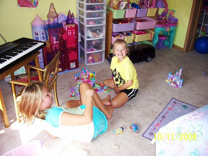 100_4089.JPG - Kait and Syd.