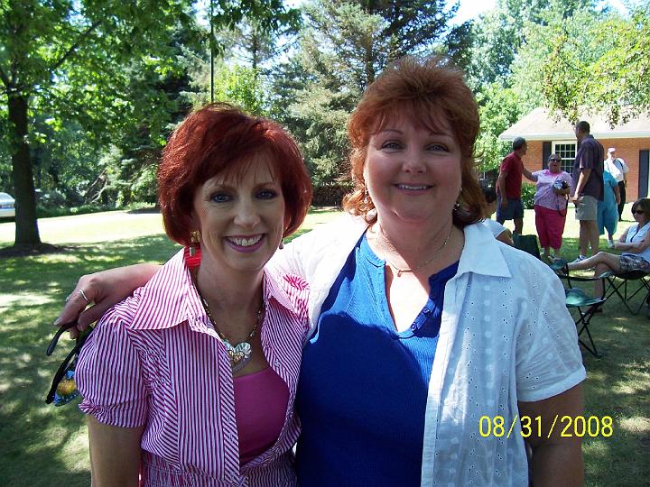 100_3909.JPG - Pam and Dana.