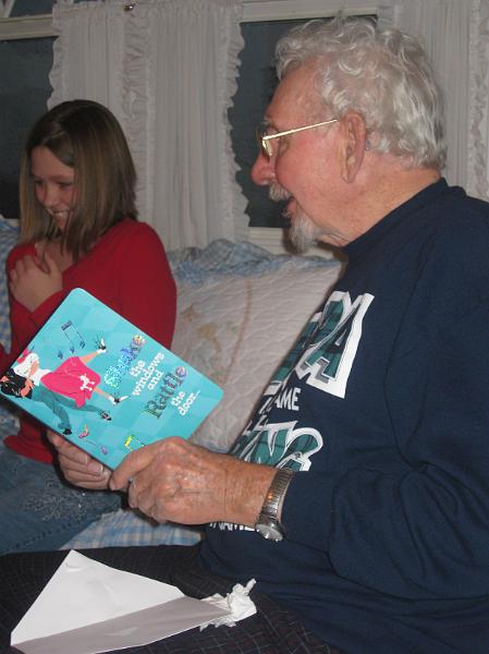 IMG_1224.JPG - Papa opened one of his birthday cards.
