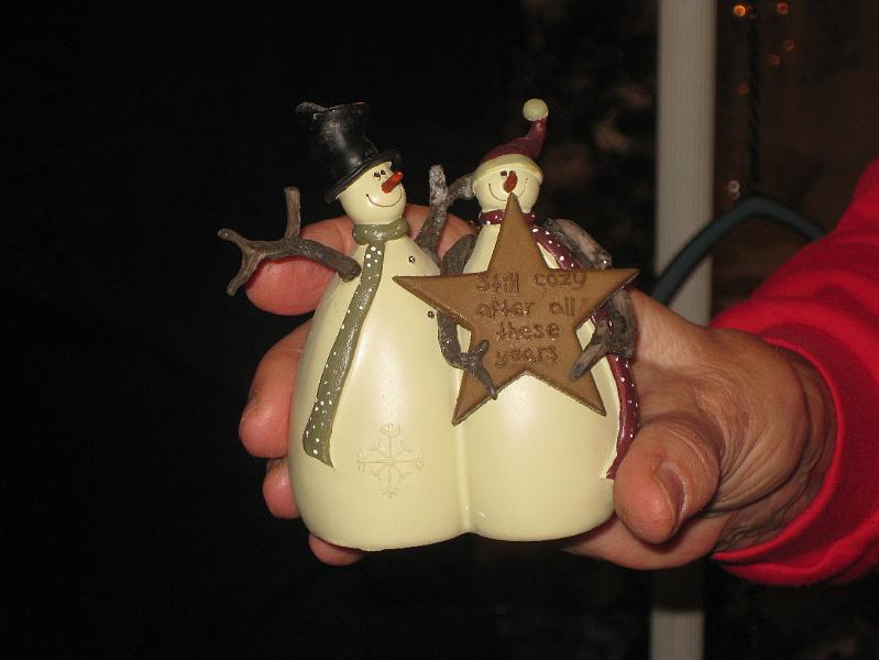 IMG_1236.JPG - Nana's figurine ... "Still cozy after all these years".