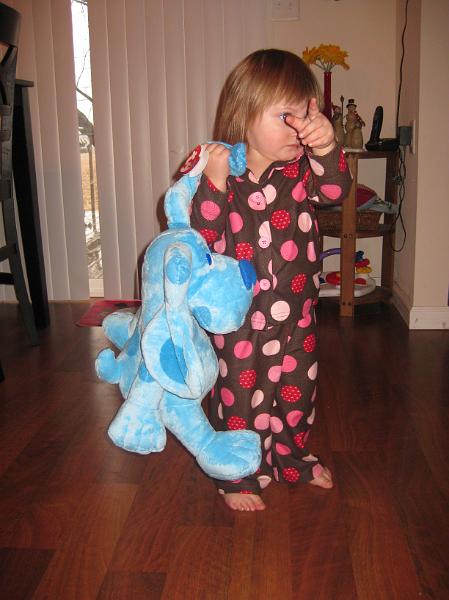 IMG_1314.JPG - This is my Blue!  You just back off!