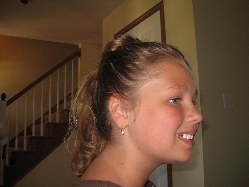 IMG_0650.JPG - Kaitlyn modeling hers ...