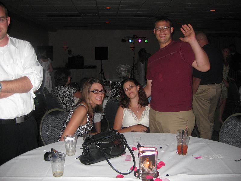 IMG_0779.JPG - Gina, Robin and Danny cutting up.
