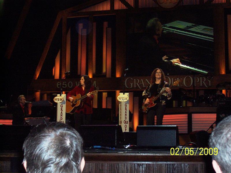 100_4534.JPG - The Whites are a Grand Ole Opry staple.