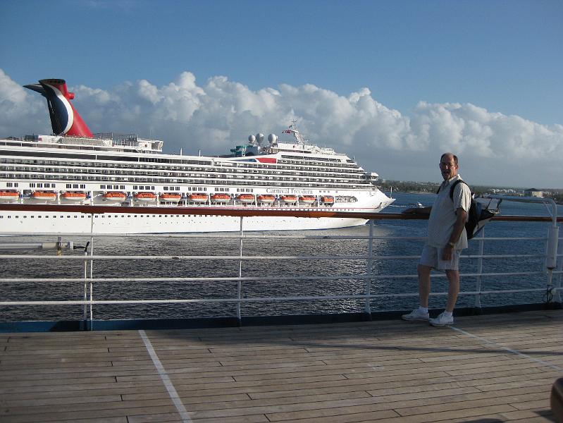 IMG_0071.JPG - On Wednesday morning, we arrived at Grand Cayman.