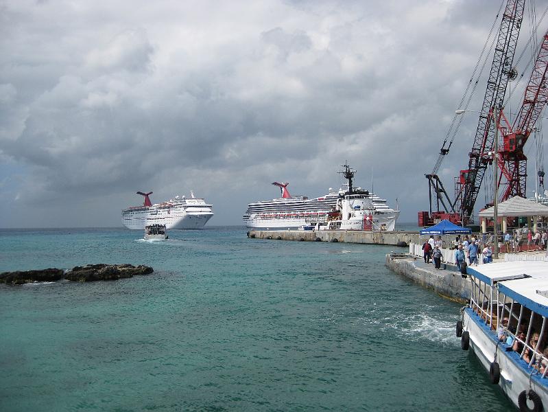 IMG_0100.JPG - Two other ships that were anchored at Grand Cayman that day.