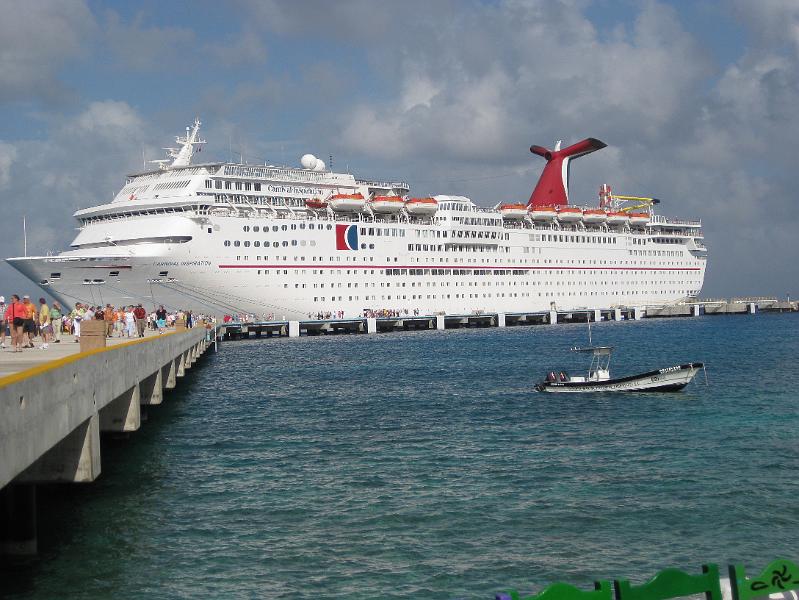 IMG_0125.JPG - The Carnival Inspiration as seen from the end of the pier.