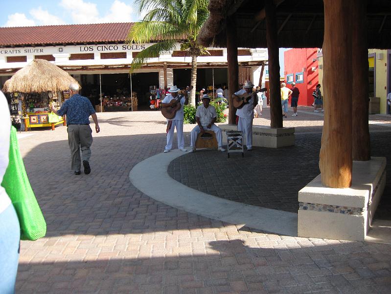 IMG_0128.JPG - There are several mariachi groups playing (for tips) for the tourists.