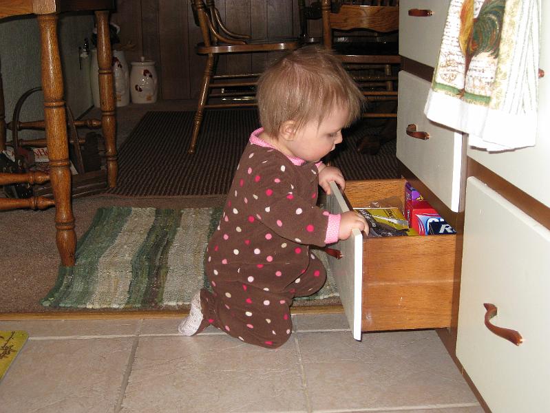IMG_0335.JPG - Whatcha got in here, Granny?  And why is this tile so hard?  And why is that carpet so ugly?