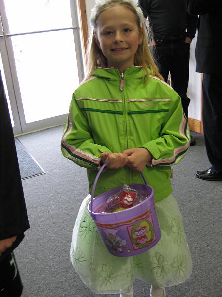 IMG_0381.JPG - Sydney scored some goodies in the Easter Egg hunt.