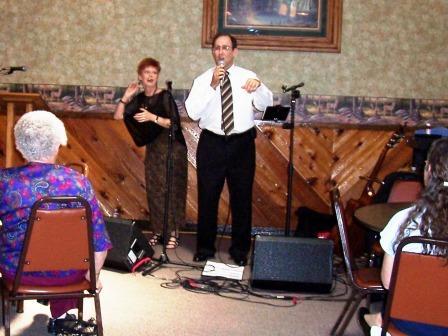 100_0347.JPG - "Who's got the best hallelujah in the house?"