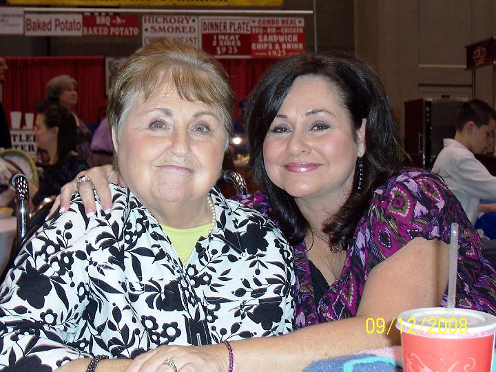 100_3983.JPG - Debby Peery Reed with her and Libby's mom.
