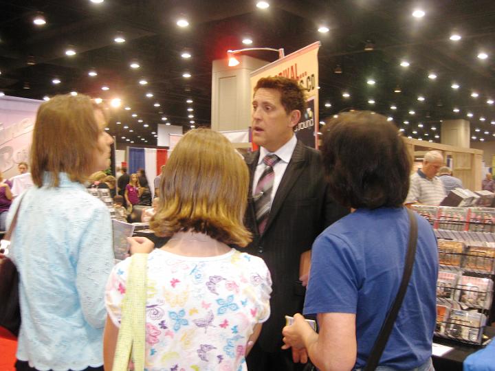 IMG_1015.JPG - Ernie Haase visits with fans at NQC.